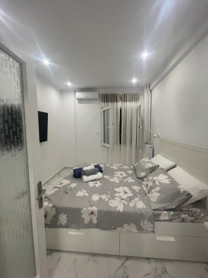 White Apartment Athen Eksteriør billede