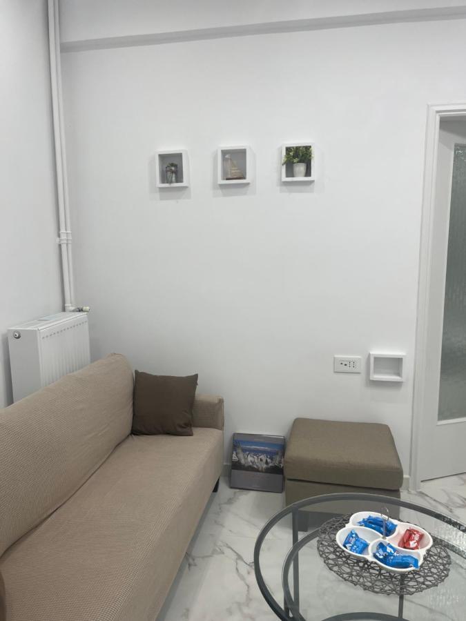 White Apartment Athen Eksteriør billede