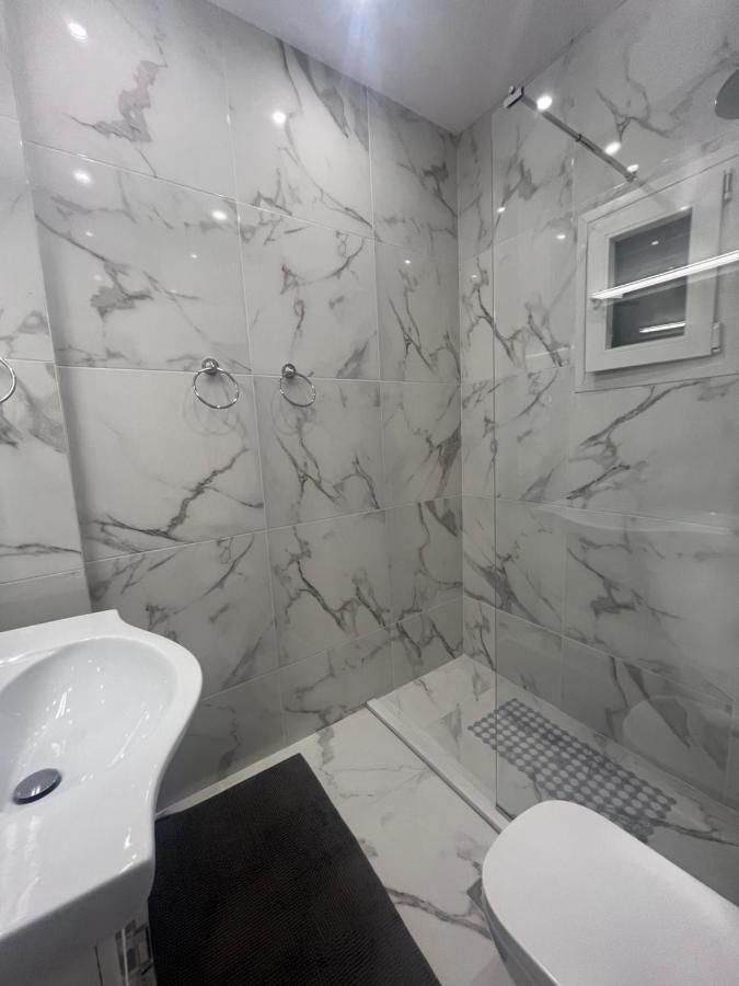 White Apartment Athen Eksteriør billede