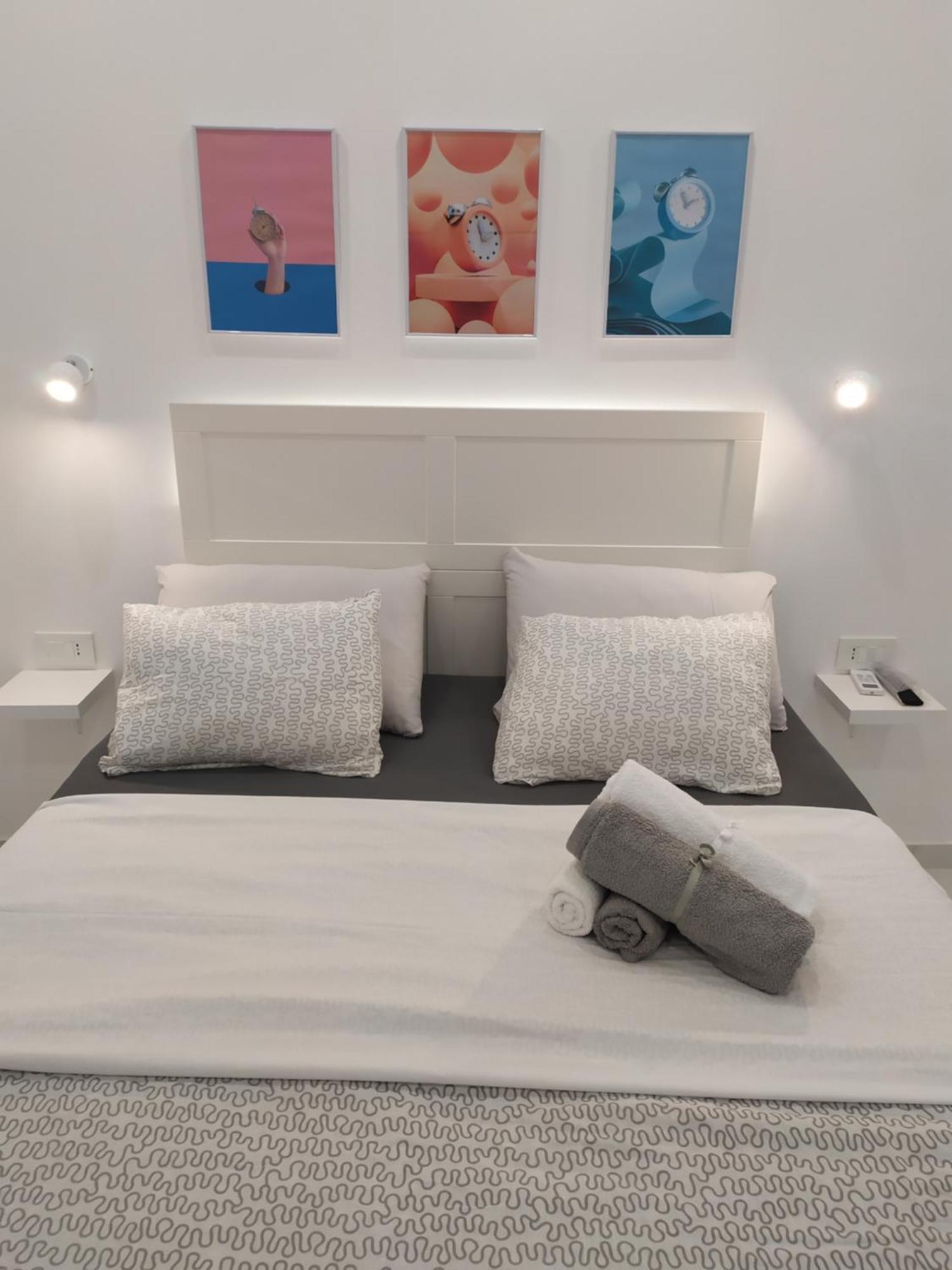White Apartment Athen Eksteriør billede